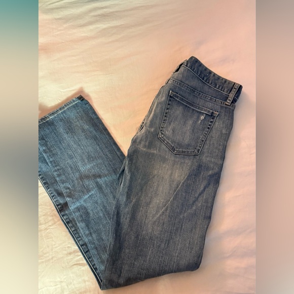Brand New GAP Women's Wash Classic Straight Blue Jeans - Picture 7 of 9